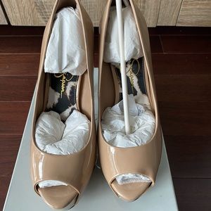 Jessica Simpson heels